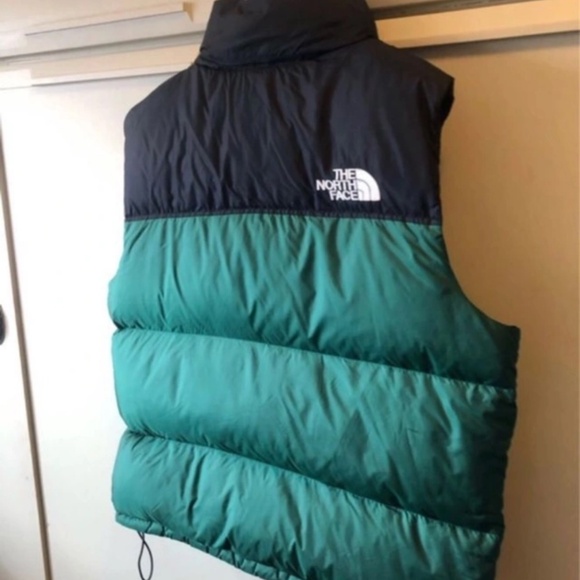 The North Face Puffer Vest jacket - Picture 3 of 4